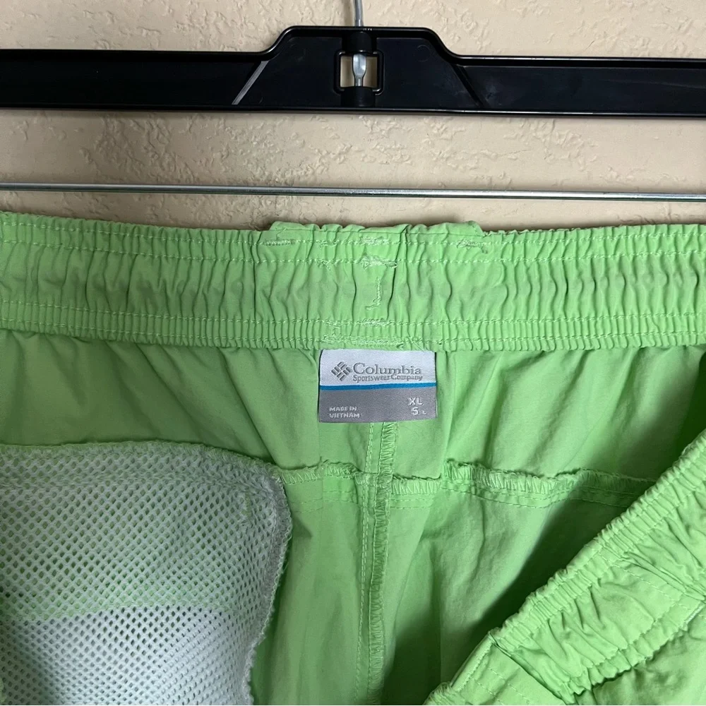 Columbia PFG Fishing Elastic‎ Waist Green Shorts Mens Size XL